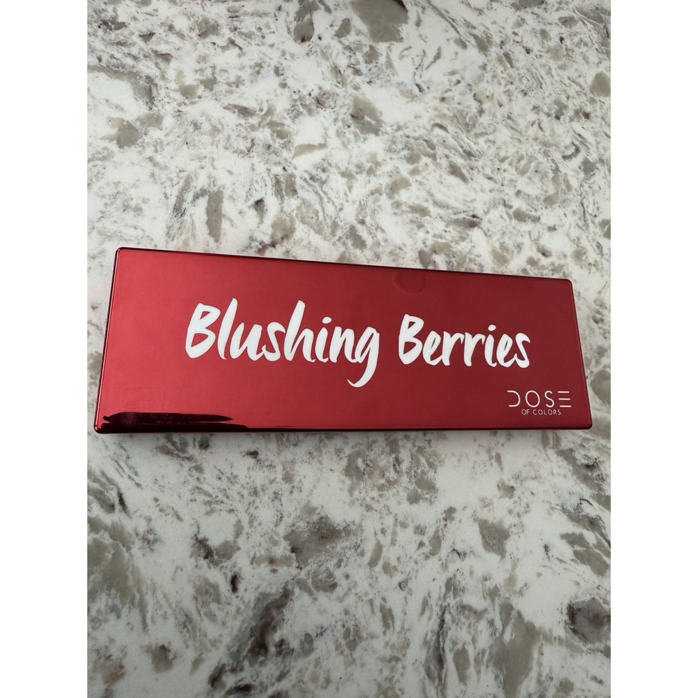 New Dose Of Colors Blushing Berries Eyeshadow Palette / 5 Shades